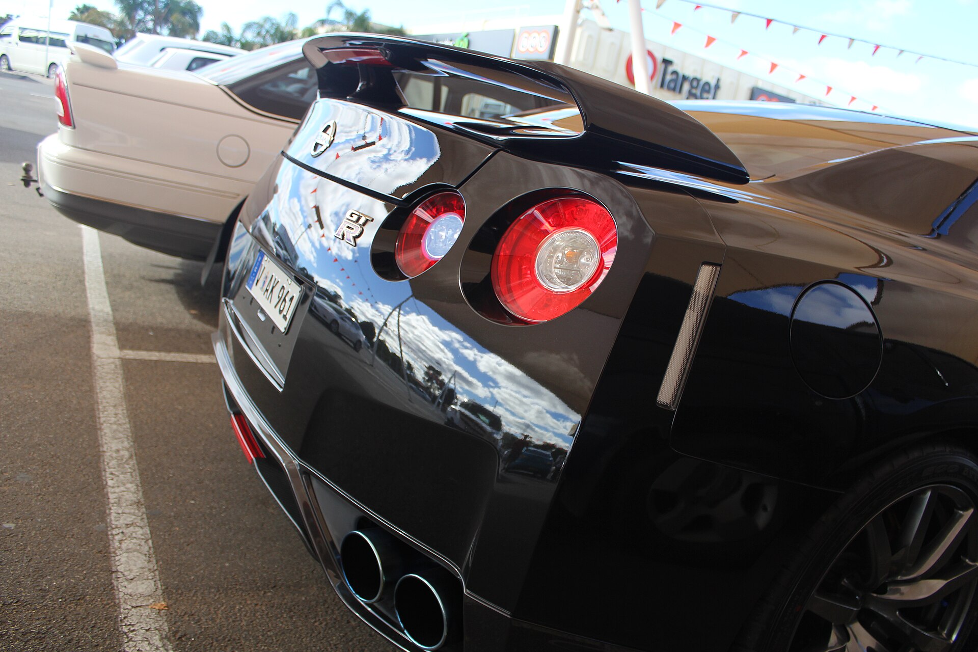 Nissan GT-R Black Edition R35
