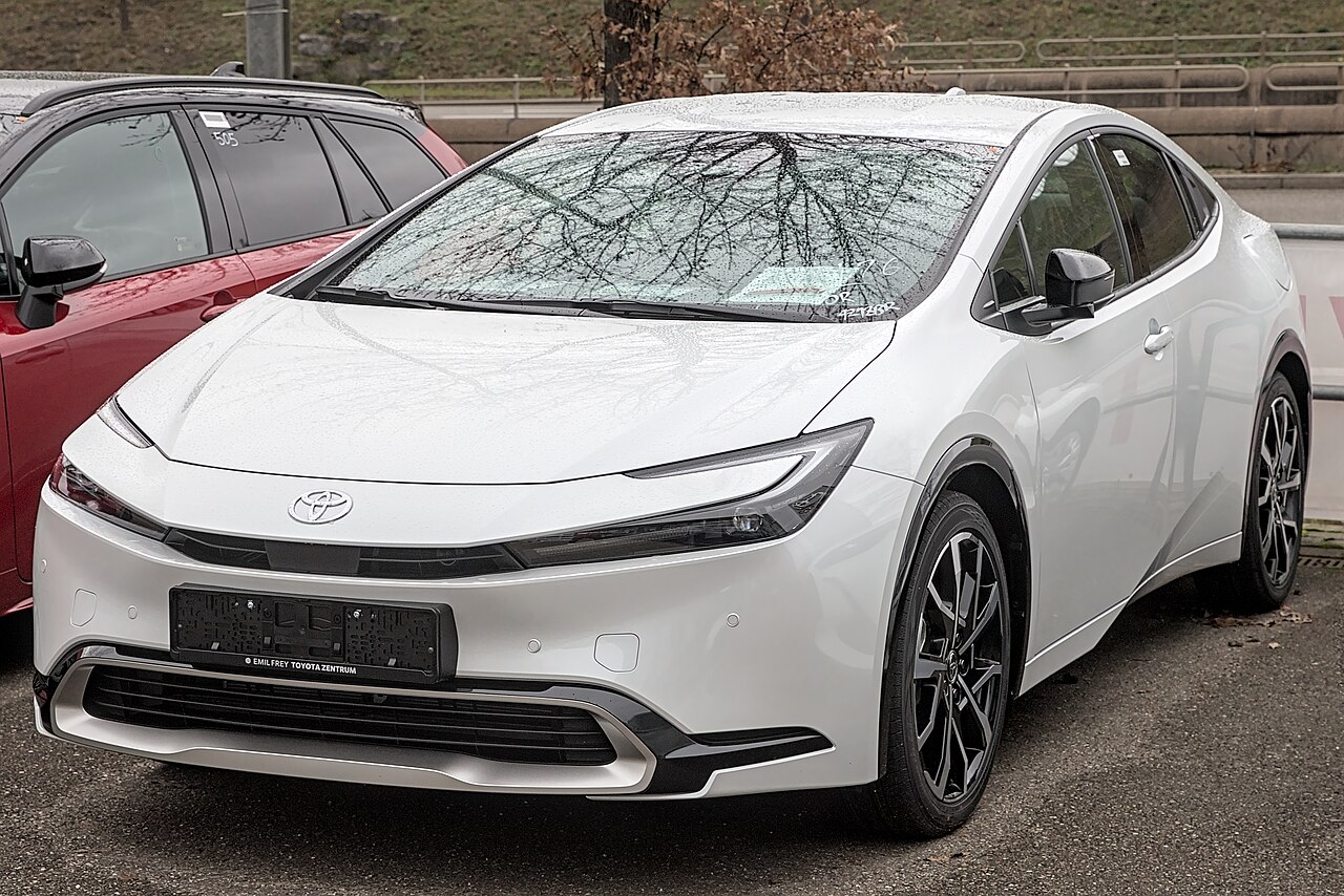 Toyota Prius Plug-in Hybrid XW60