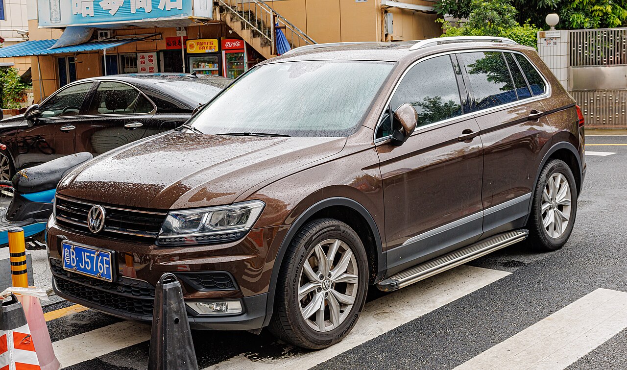 Volkswagen Tiguan II / AD-BW